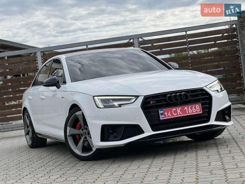Audi A4 2018