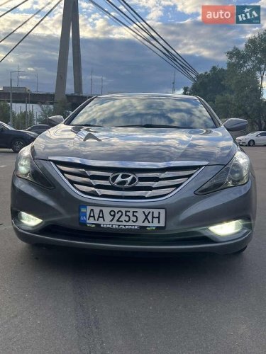 Hyundai Sonata 2012