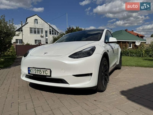 Tesla Model Y 2023