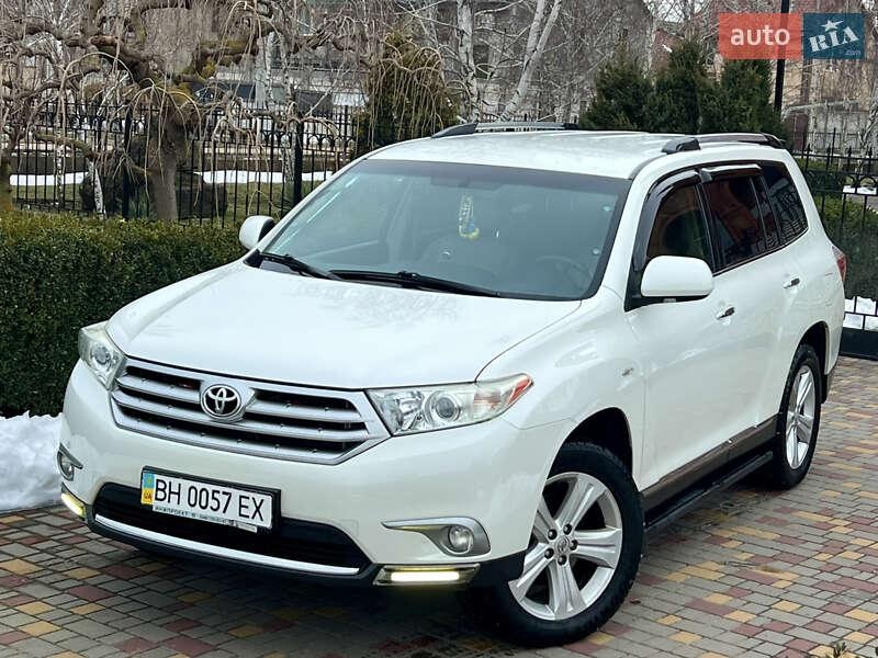 Toyota Highlander 2011