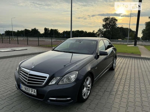 Mercedes-Benz E-Class 2011