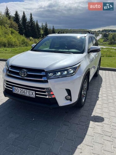 Toyota Highlander 2016