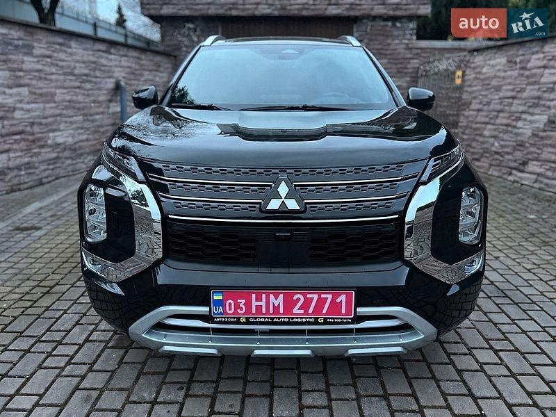 Mitsubishi Outlander 2023