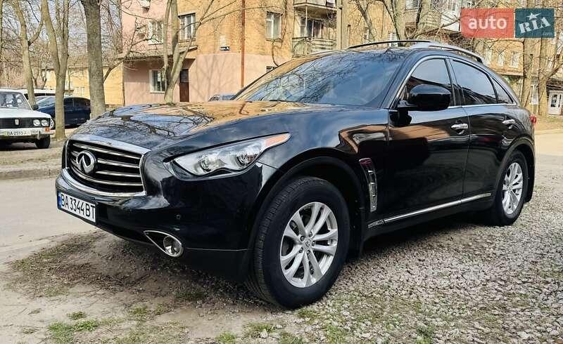 Infiniti FX 35 2012