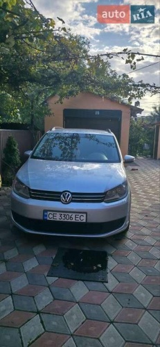 Volkswagen Touran 2011
