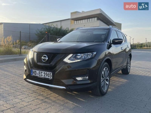 Nissan X-Trail 2015