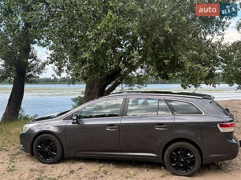 Toyota Avensis 2009