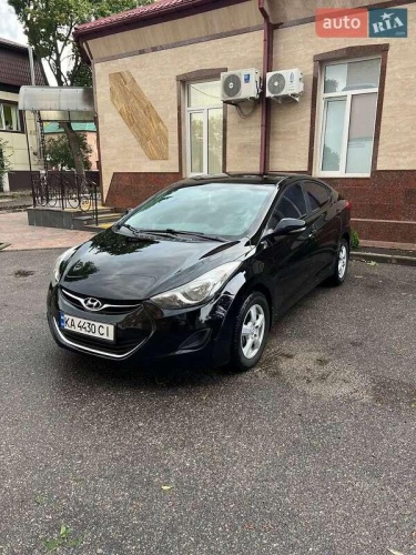 Hyundai Elantra 2013