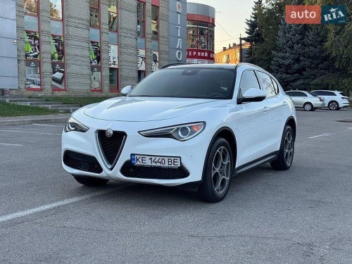 Alfa Romeo Stelvio 2019
