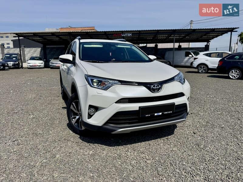 Toyota RAV4 2016