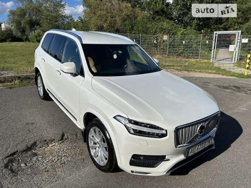 Volvo XC90 2017