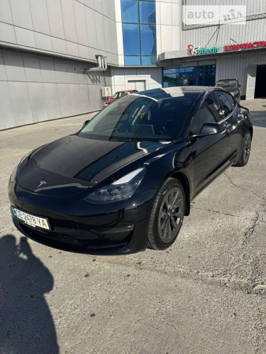 Tesla Model 3 2021