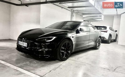 Tesla Model S 2023