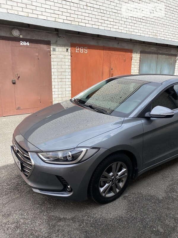 Hyundai Elantra 2018