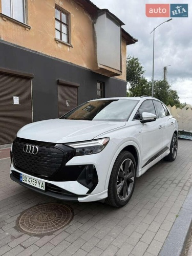 Audi Q4 e-tron 2023