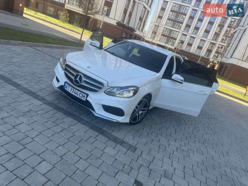 Mercedes-Benz E-Class 2012