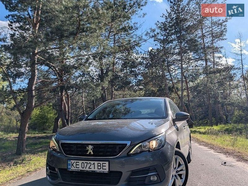 Peugeot 308 2021