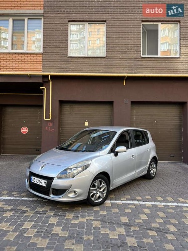 Renault Scenic 2011