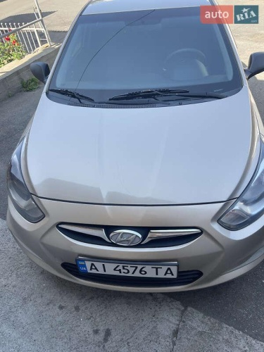 Hyundai Accent 2014