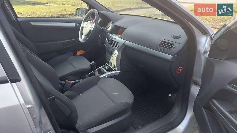 Opel Astra 2009