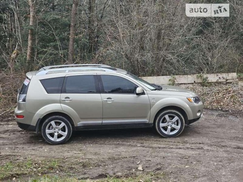 Mitsubishi Outlander XL 2008