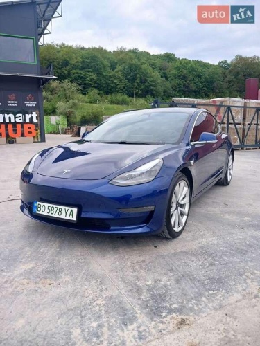 Tesla Model 3 2019