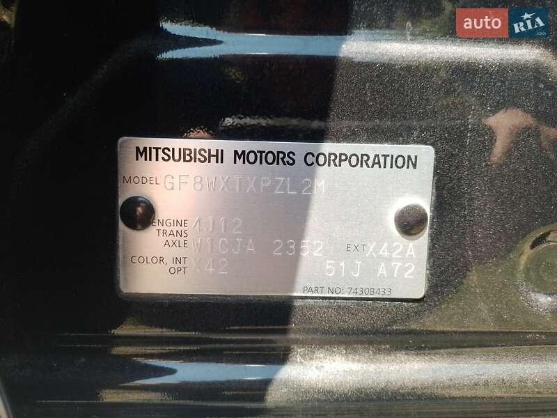 Mitsubishi Outlander 2013