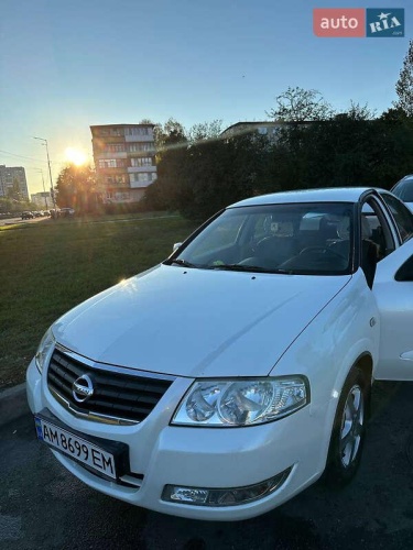 Nissan Almera 2012