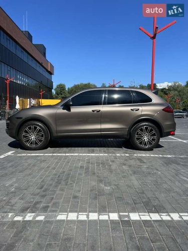 Porsche Cayenne 2012