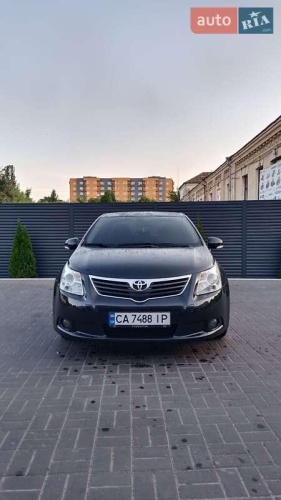 Toyota Avensis 2011