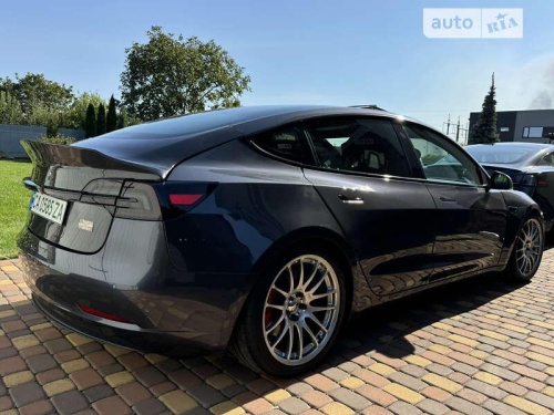 Tesla Model 3 2018
