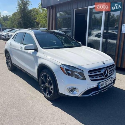 Mercedes-Benz GLA-Class 2019
