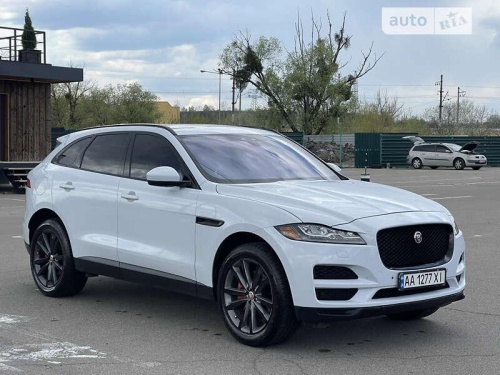 Jaguar F-Pace 2016