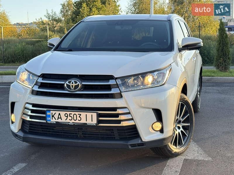 Toyota Highlander 2019