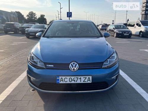 Volkswagen e-Golf 2015