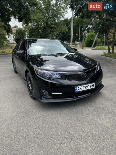 Toyota Camry 2014