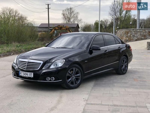 Mercedes-Benz E-Class 2011