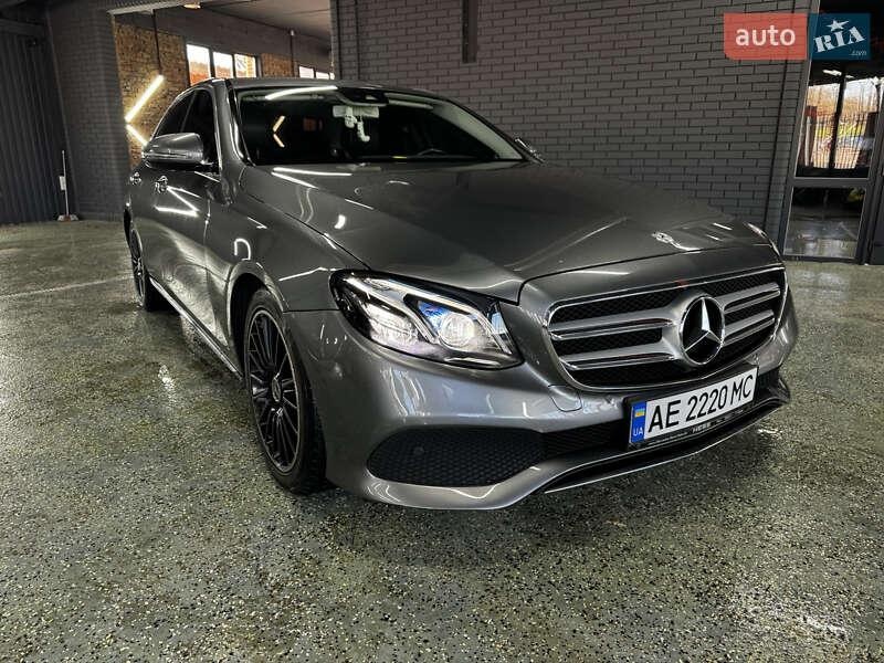 Mercedes-Benz E-Class 2016