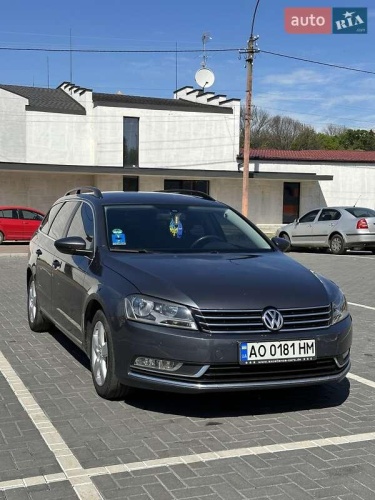 Volkswagen Passat 2011