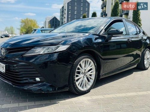 Toyota Camry 2018