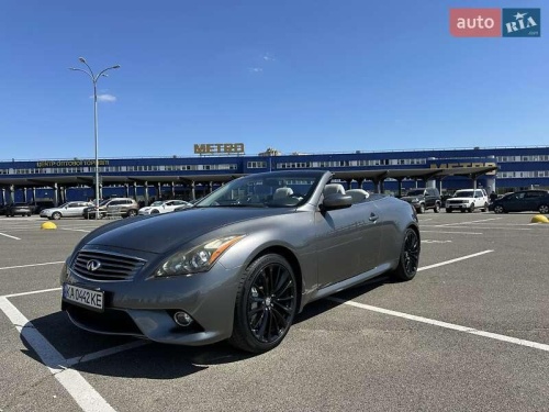 Infiniti G37 2011