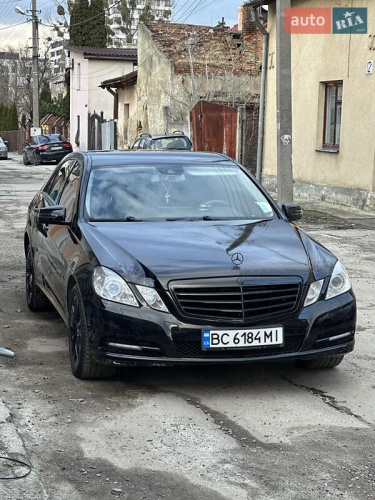 Mercedes-Benz E-Class 2011