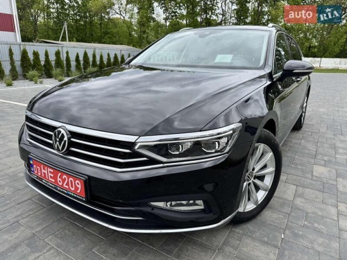 Volkswagen Passat 2021