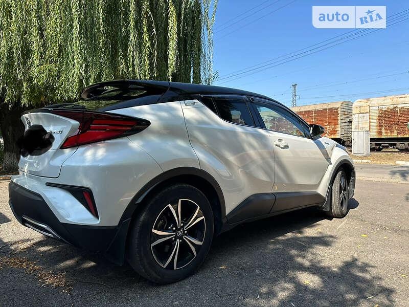 Toyota C-HR 2019