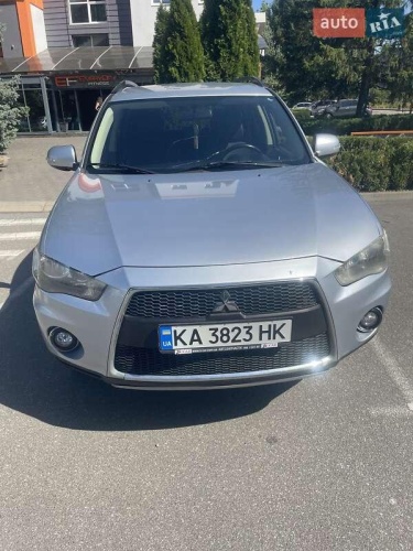 Mitsubishi Outlander 2013