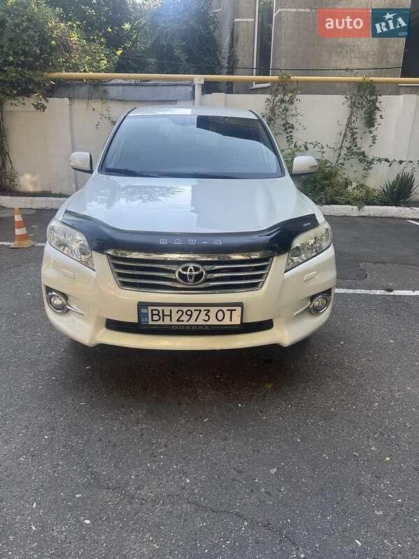 Toyota RAV4 2010