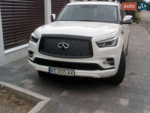 Infiniti QX80 2020