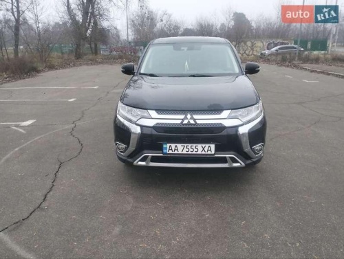 Mitsubishi Outlander 2020