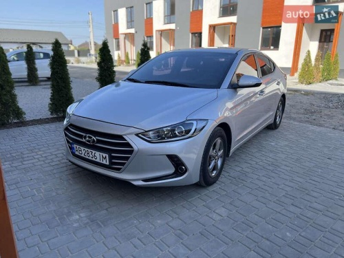Hyundai Elantra 2016