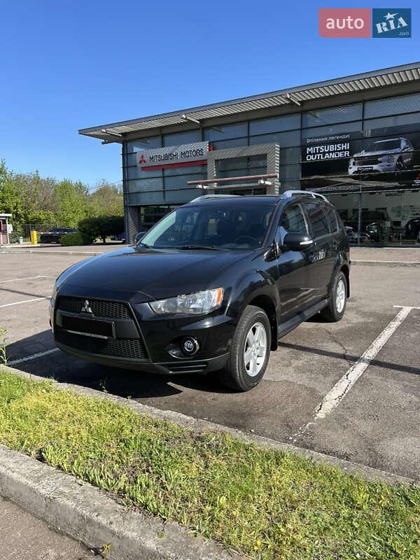 Mitsubishi Outlander 2010
